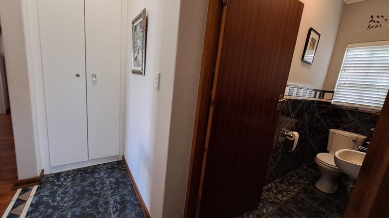 4 Bedroom Property for Sale in Albertinia Western Cape